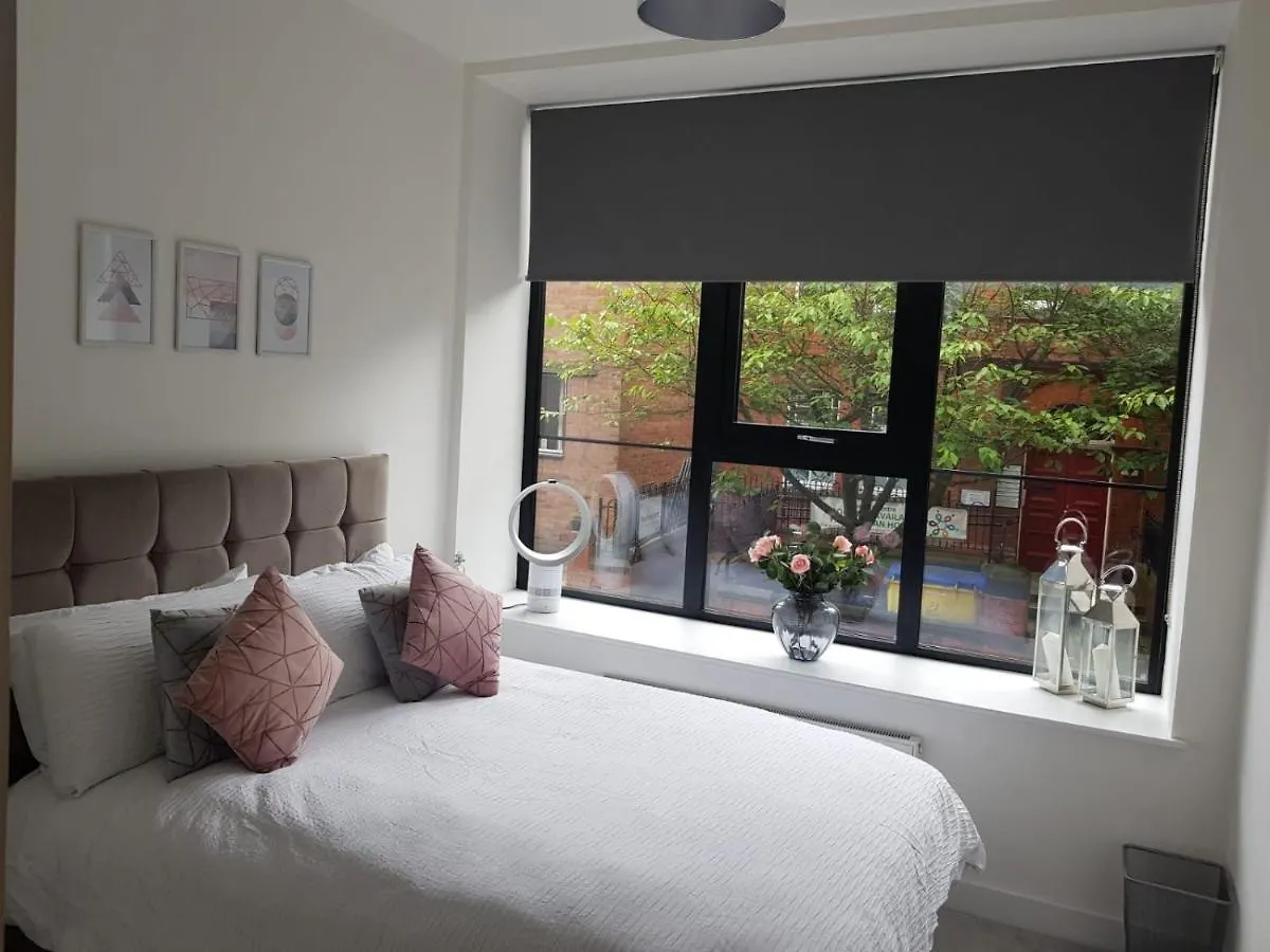 34 Cuppin Street - Luxury City Centre Apartment! Chester