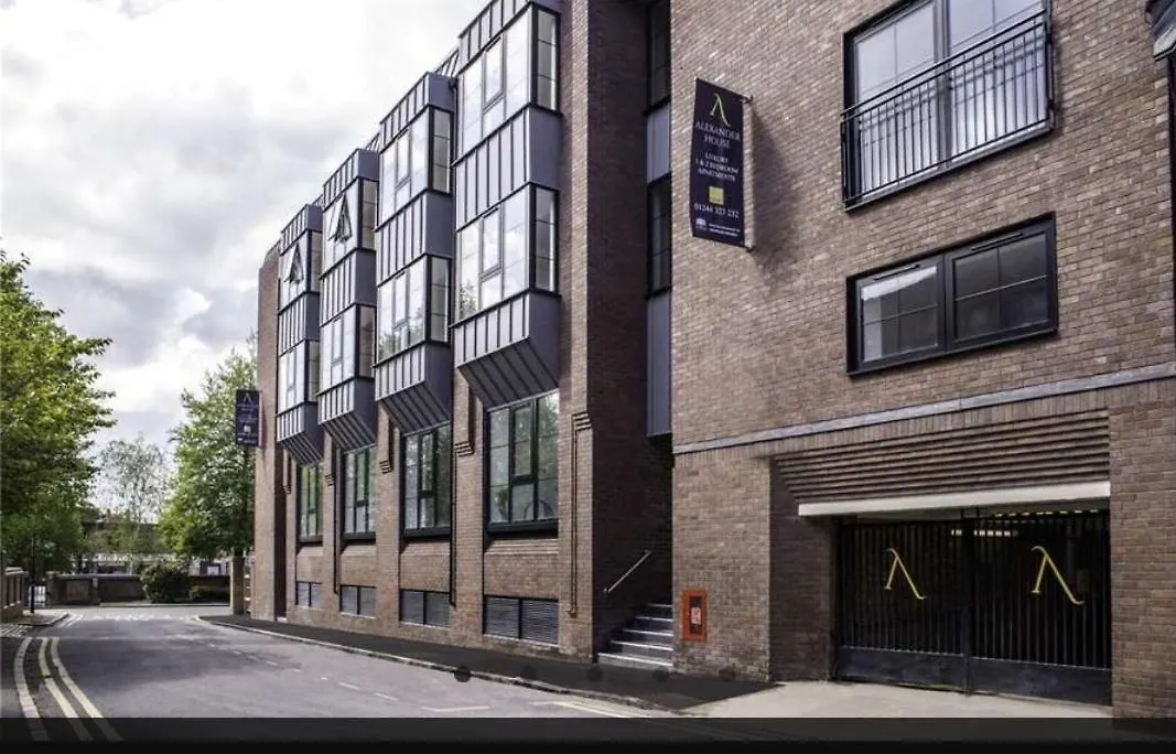 34 Cuppin Street - Luxury City Centre Apartment! Chester Apartment